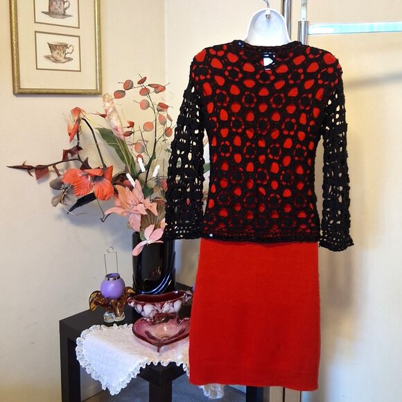 NWOT Simon Chang Black Floral Crochet Knitwear Sweater Blouse Top Size S - Picture 7 of 7